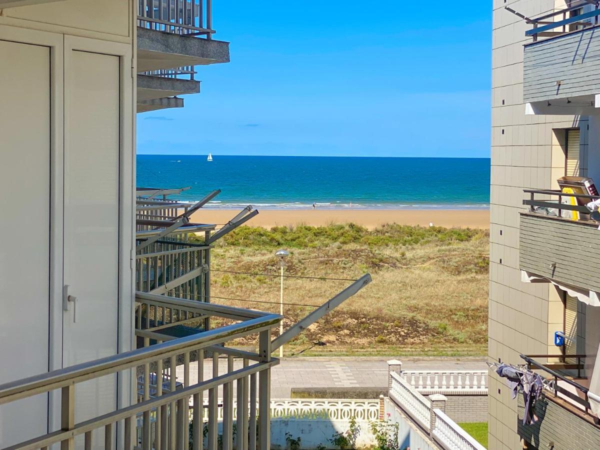 Piso Primera Linea De Playa Laredo Exteriör bild